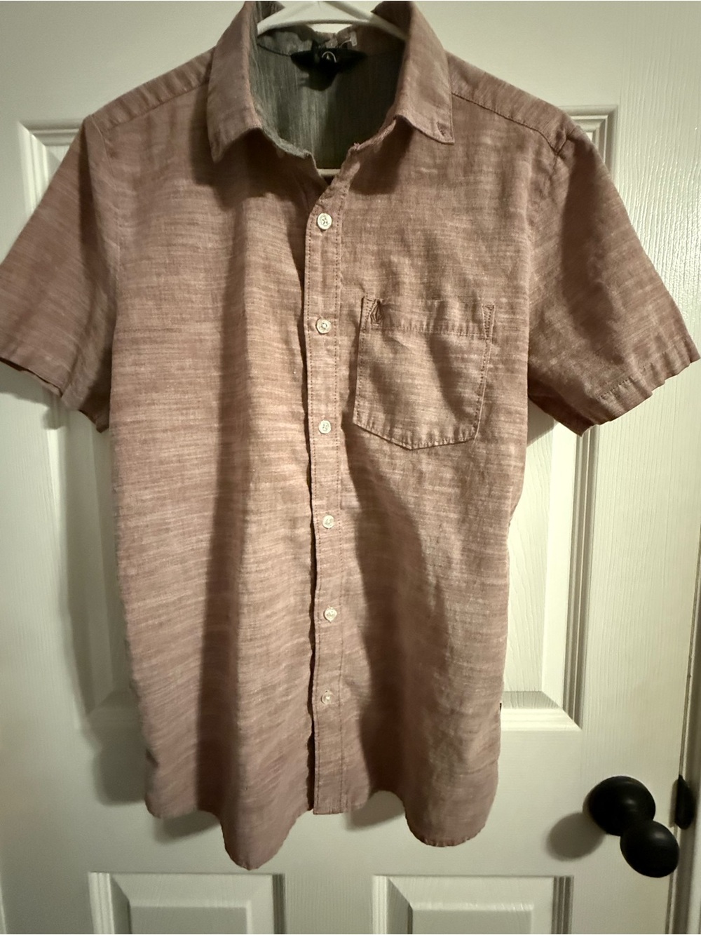 Volcom Men's Short-Sleeve Button-Down Shirt in Dusty Rose